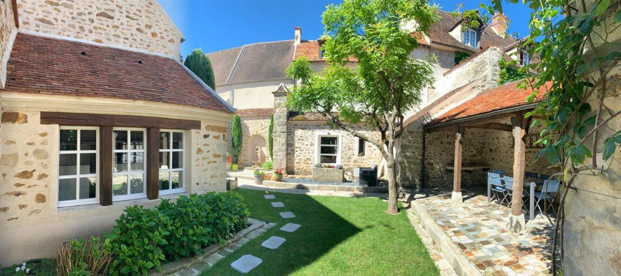 La Maison D'Emilie - Chambres D'Hotes Chaumes-en-Brie المظهر الخارجي الصورة