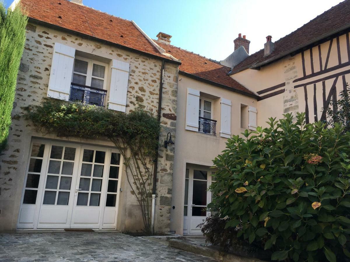 La Maison D'Emilie - Chambres D'Hotes Chaumes-en-Brie المظهر الخارجي الصورة