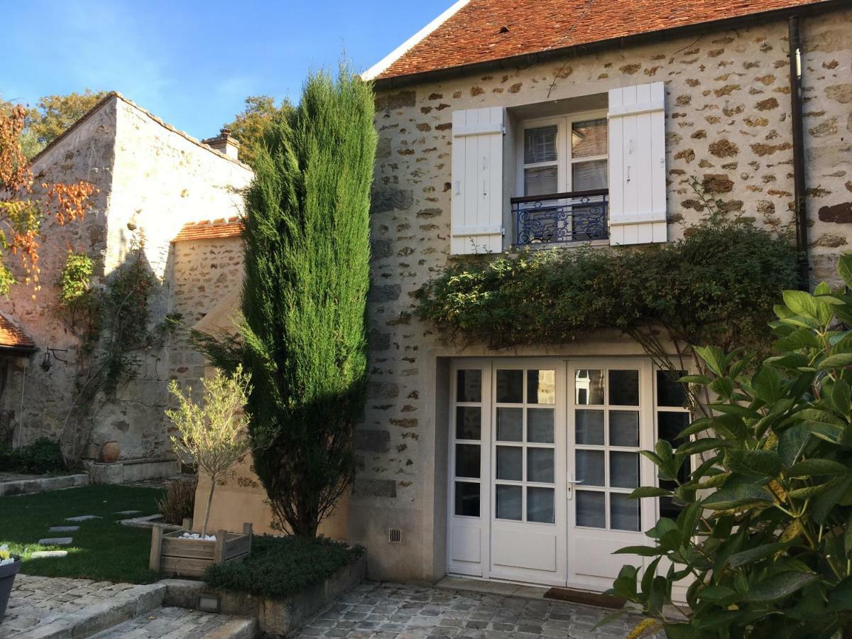 La Maison D'Emilie - Chambres D'Hotes Chaumes-en-Brie المظهر الخارجي الصورة