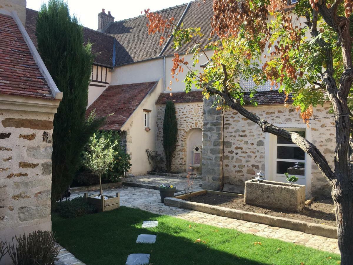 La Maison D'Emilie - Chambres D'Hotes Chaumes-en-Brie المظهر الخارجي الصورة